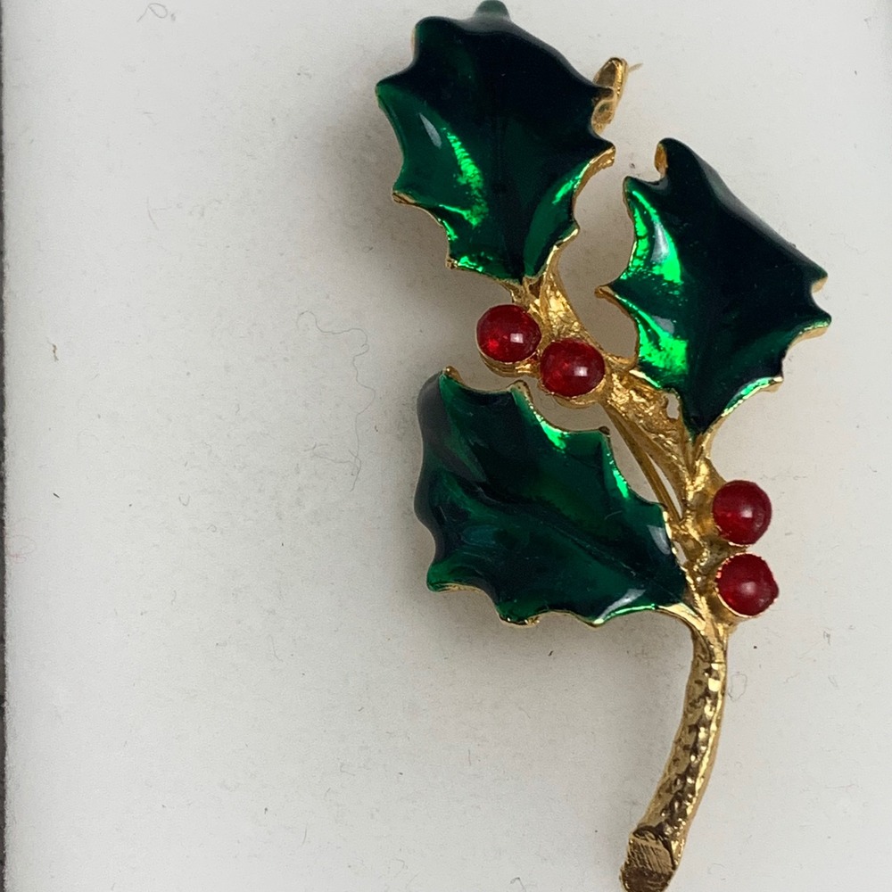 Art Vintage Christmas Holly Berry Brooch Pin Green Enamel Red Berries Gold Tone